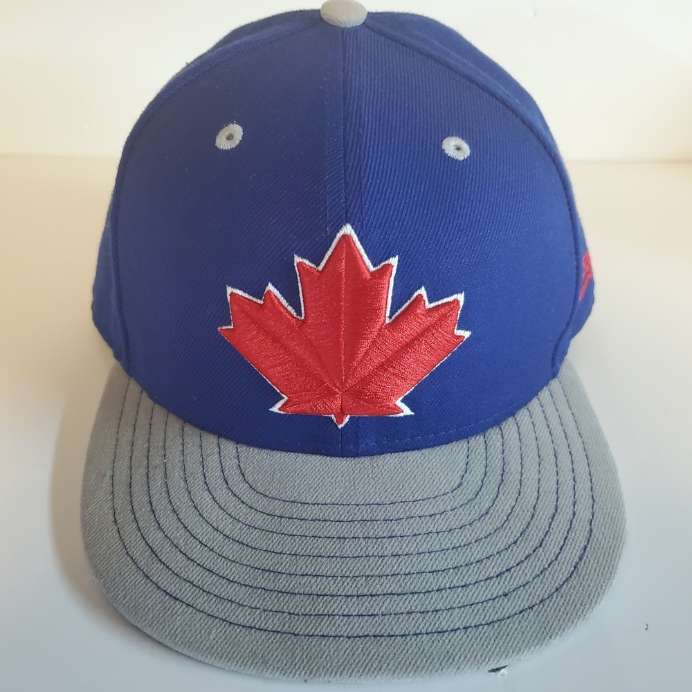 Toronto Blue Jays - New Era  59FIFTY - Fitted Hat - size 7 1/2